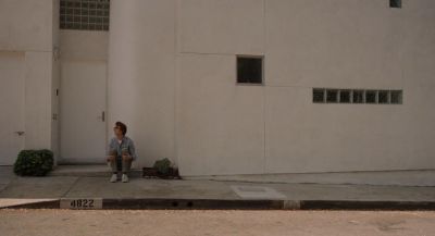 Still from Ruby Sparks (2012) that has been tagged with: wide shot & exterior
