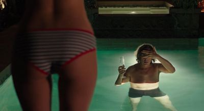 Still from Ruby Sparks (2012) that has been tagged with: swimming pool