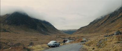 Still from Skyfall (2012) that has been tagged with: establishing shot & clean single