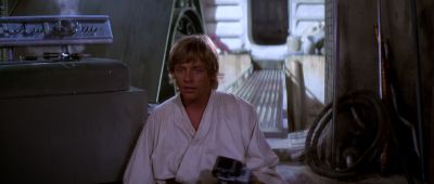Still from Star Wars: A New Hope (1977) that has been tagged with: 40404f