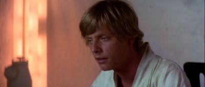 Still from Star Wars: A New Hope (1977) that has been tagged with: fad6a3