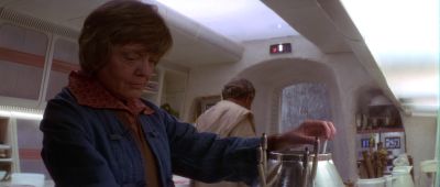 Still from Star Wars: A New Hope (1977) that has been tagged with: clean single & cooking