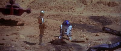 Still from Star Wars: A New Hope (1977) that has been tagged with: 3d2b1f