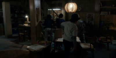Still from TV Show: Netflix — "Stranger Things: Season 1 - Episode 1" that has been tagged with: living room & practical lamp