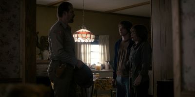 Still from TV Show: Netflix — "Stranger Things: Season 1 - Episode 2" that has been tagged with: ce5c46