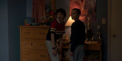 Still from TV Show: Netflix — "Stranger Things: Season 1 - Episode 2" that has been tagged with: 8a3324