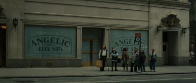 Still from Synecdoche, New York (2012) that has been tagged with: bus stop & extreme wide