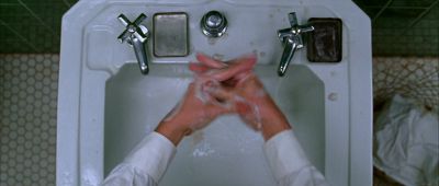 Still from The Aviator (2004) that has been tagged with: hands