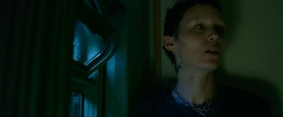 Still from The Girl with the Dragon Tattoo (2011) that has been tagged with: 4682b4 & medium close-up & night & interior