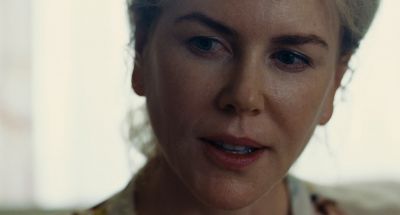 Still from The Killing of a Sacred Deer (2017) that has been tagged with: f0ead6 & clean single & interior