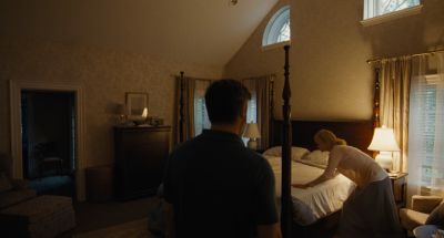 Still from The Killing of a Sacred Deer (2017) that has been tagged with: a67a59 & bedroom & over-the-shoulder & bed