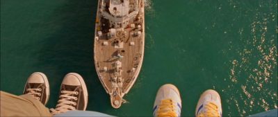 Still from The Life Aquatic with Steve Zissou (2004) that has been tagged with: feet