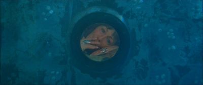 Still from The Life Aquatic with Steve Zissou (2004) that has been tagged with: window