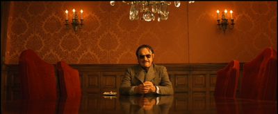 Still from The Royal Tenenbaums (2001) that has been tagged with: conference room