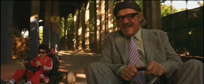 Still from The Royal Tenenbaums (2001) that has been tagged with: ecd541 & day