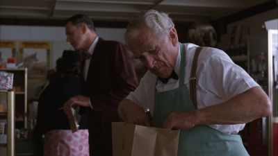 Still from The Shawshank Redemption (1994) that has been tagged with: store & interior & grocery store