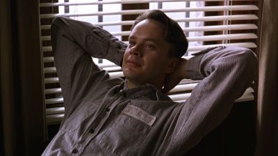 Still from The Shawshank Redemption (1994) that has been tagged with: office & medium shot & blinds