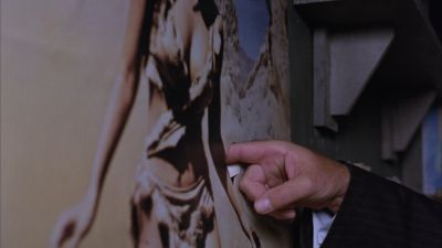Still from The Shawshank Redemption (1994) that has been tagged with: interior & finger & insert & hand & day