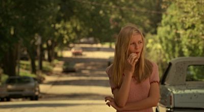 Still from The Virgin Suicides (1999) that has been tagged with: exterior & medium wide & clean single