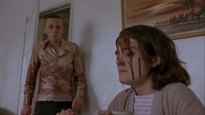 Still from Trainspotting (1996) that has been tagged with: 3d341f & two-shot