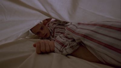 Still from Trainspotting (1996) that has been tagged with: 4f404c & interior & medium shot