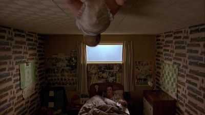 Still from Trainspotting (1996) that has been tagged with: bedroom