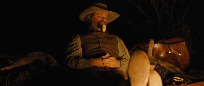 Still from True Grit (2007) that has been tagged with: fire light