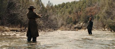 Still from True Grit (2007) that has been tagged with: duel